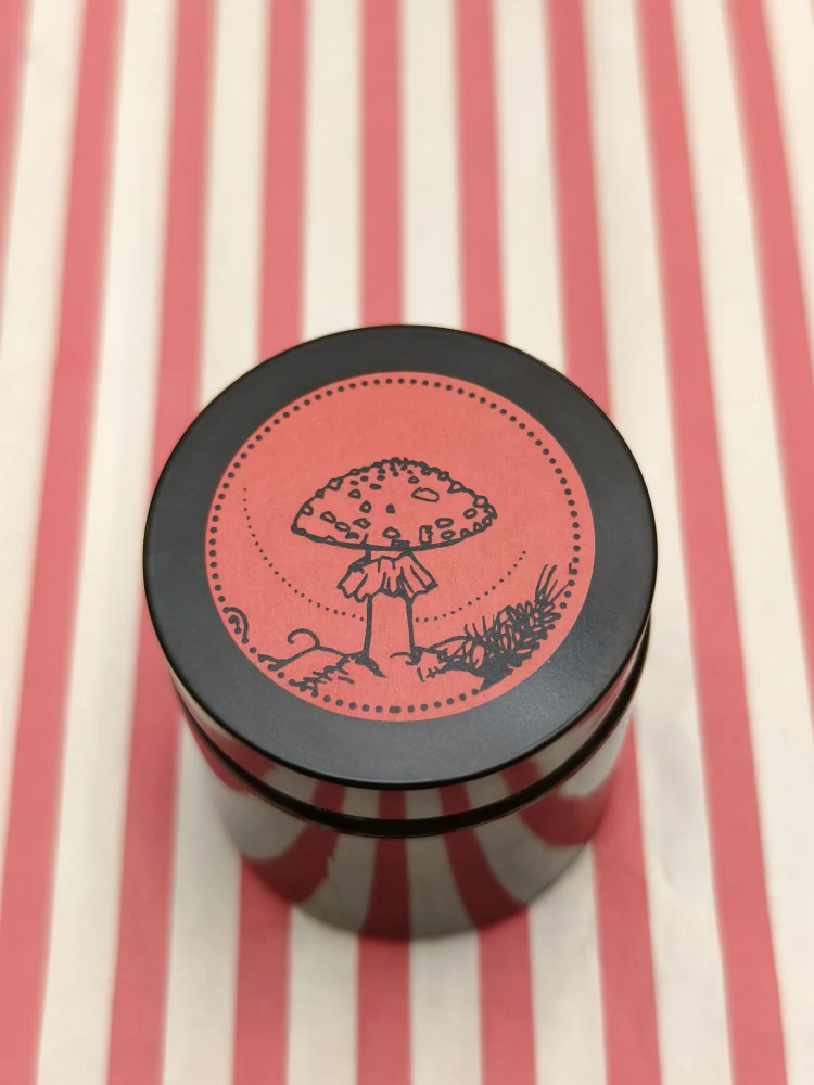 Botanický olejový macerát – muchomůrka, kostival, CBD (sběratelský předmět) 60 ml